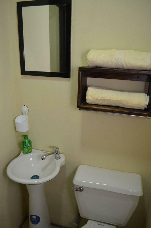 #4 Private Room Close To Airport ألاخويلا المظهر الخارجي الصورة